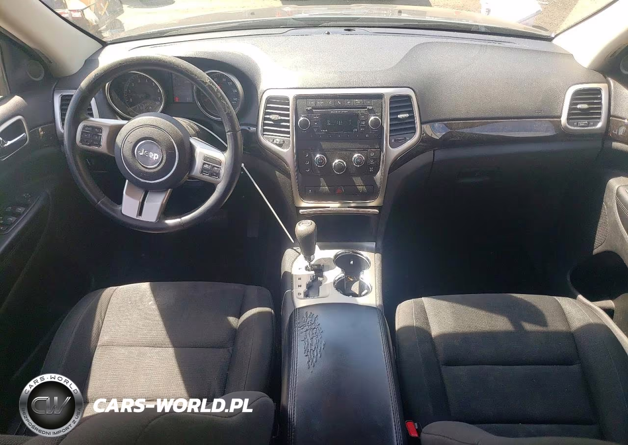 2013 Jeep Grand Cherokee Laredo VIN:1C4RJFAG4DC635956 - 8