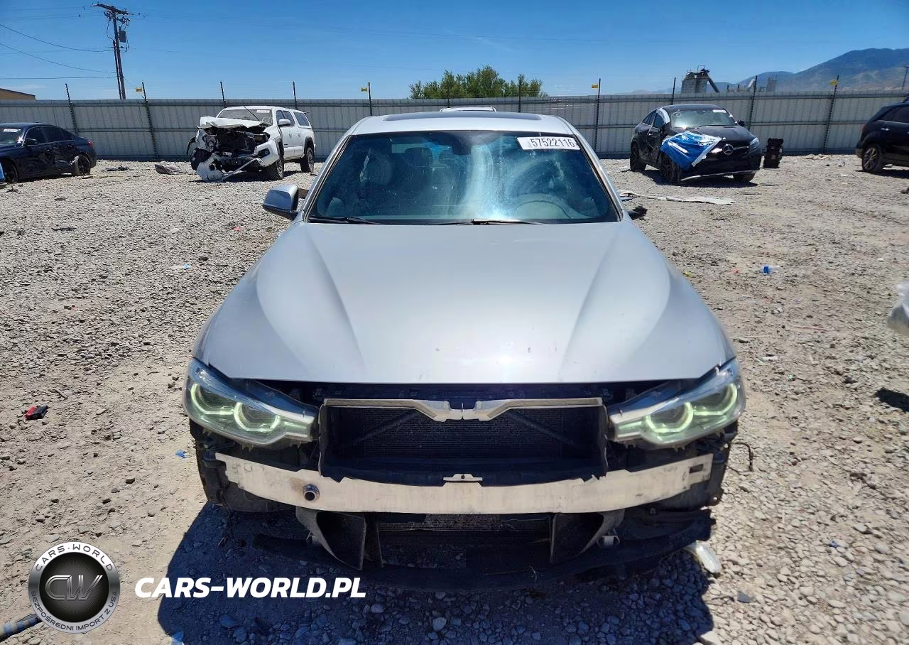 2018 BMW 330 Xi VIN:WBA8D9C5XJA013348 - 5