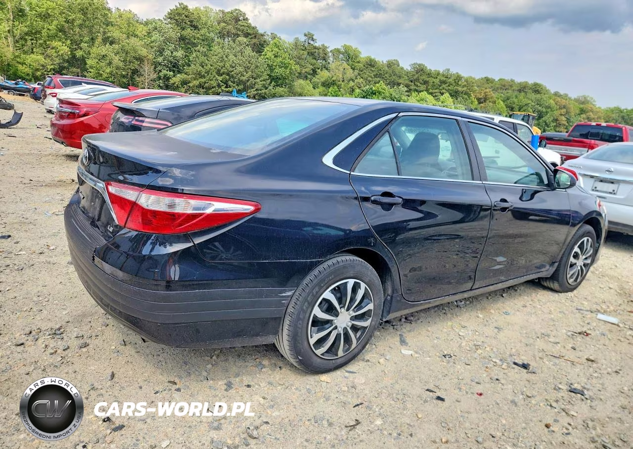 2015 Toyota Camry VIN:4T1BF1FKXFU906496 - 3