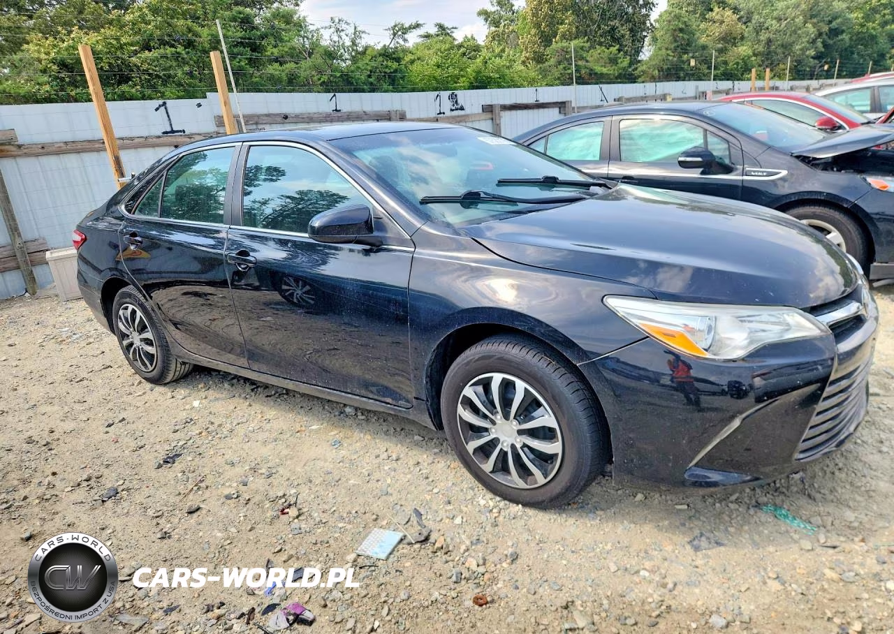 2015 Toyota Camry VIN:4T1BF1FKXFU906496 - 4