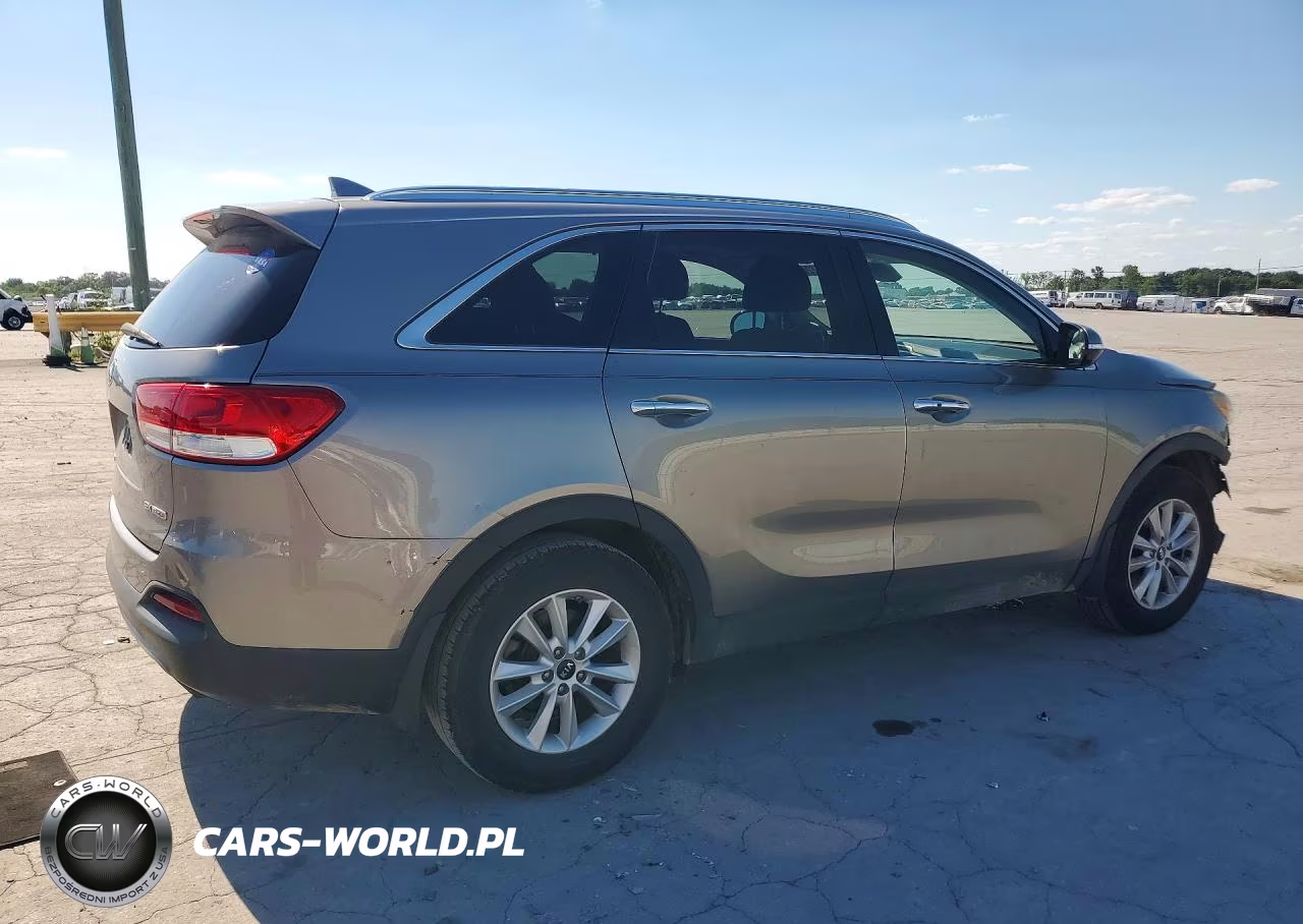 2018 Kia Sorento Ex VIN:5XYPH4A12JG407366 - 3