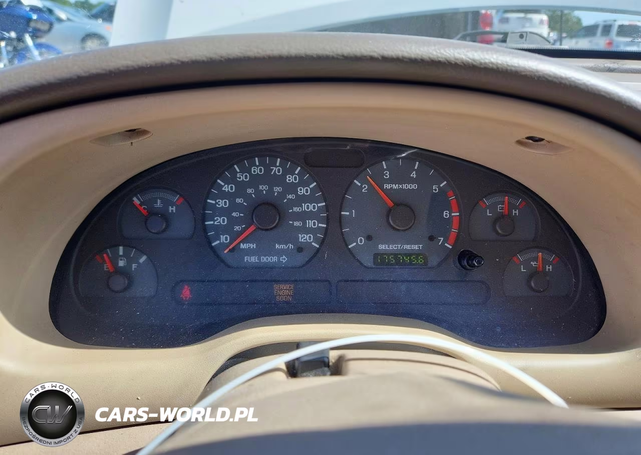 2004 Ford Mustang VIN:1FAFP40654F174107 - 9