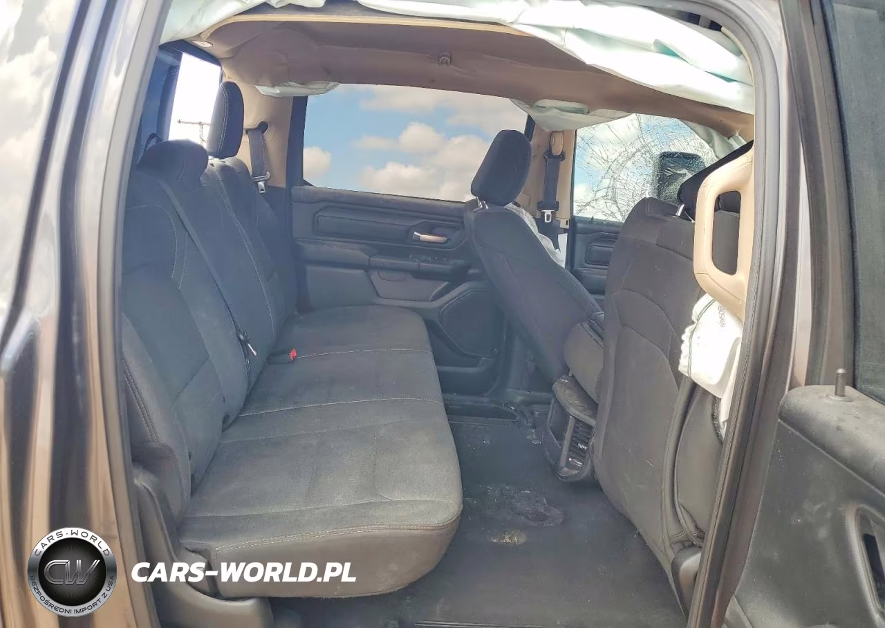 2019 Ram 1500 Tradesman VIN:1C6SRFNT7KN688161 - 10