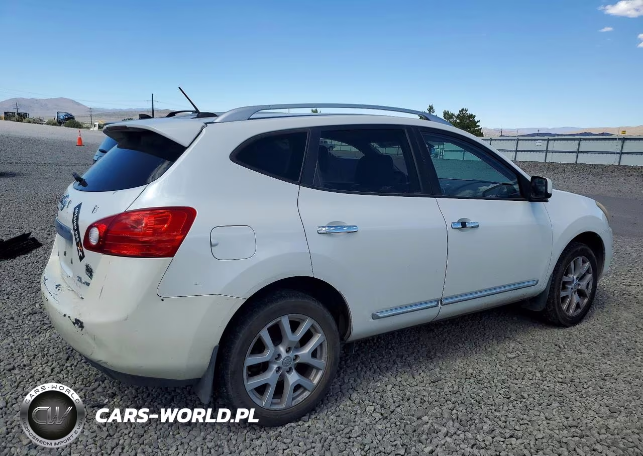 2011 Nissan Rogue S VIN:JN8AS5MV2BW267095 - 3