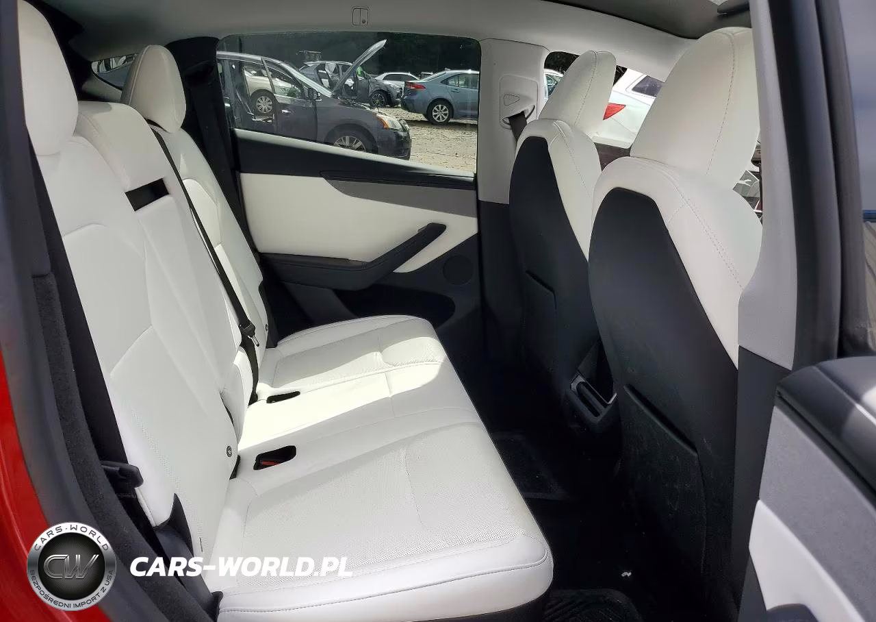 2026 Tesla Model Y VIN:7SAYGDED9TF531059 - 11