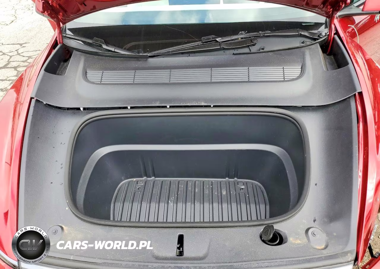 2026 Tesla Model Y VIN:7SAYGDED9TF531059 - 12