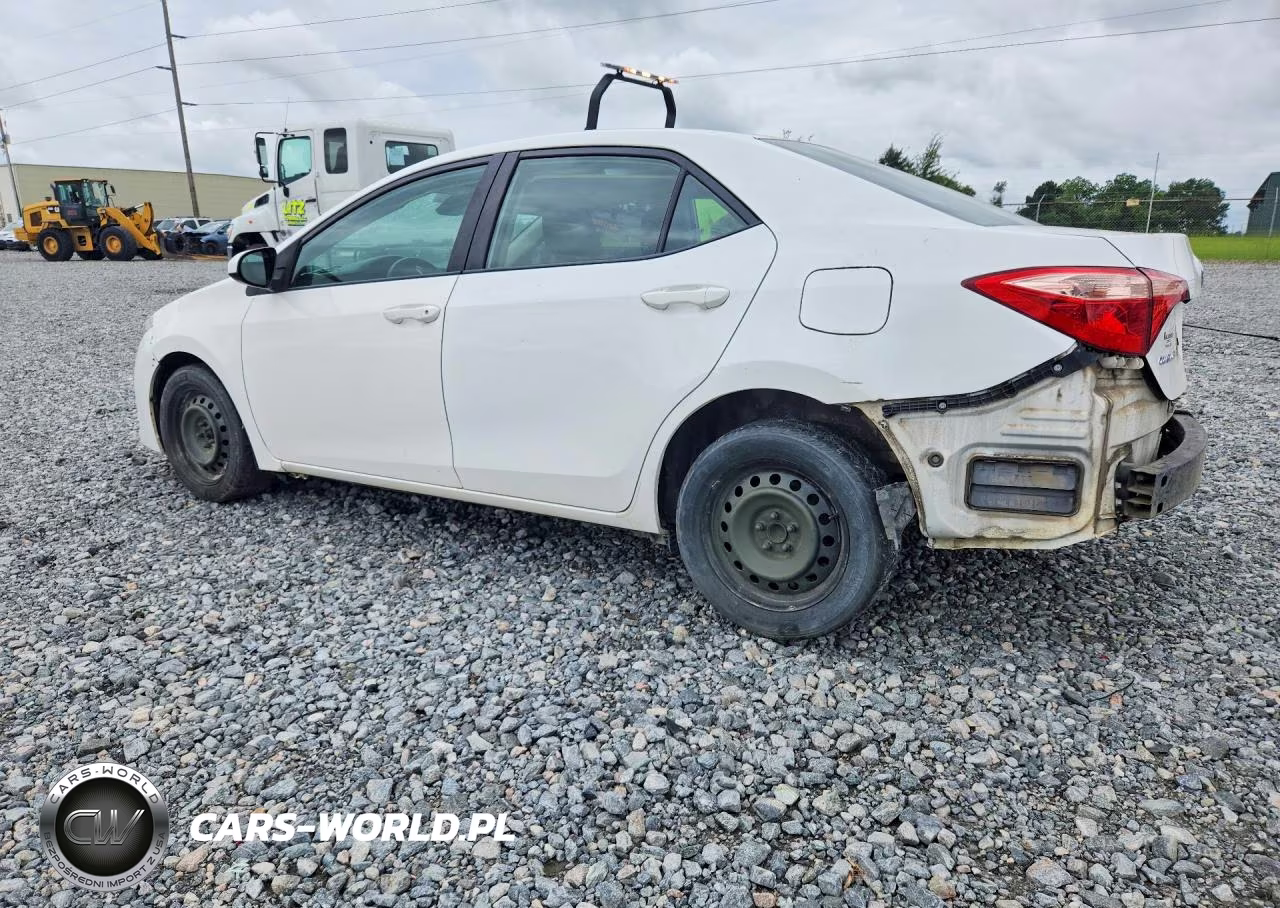 2018 Toyota Corolla Le VIN:5YFBURHE4JP814869 - 2