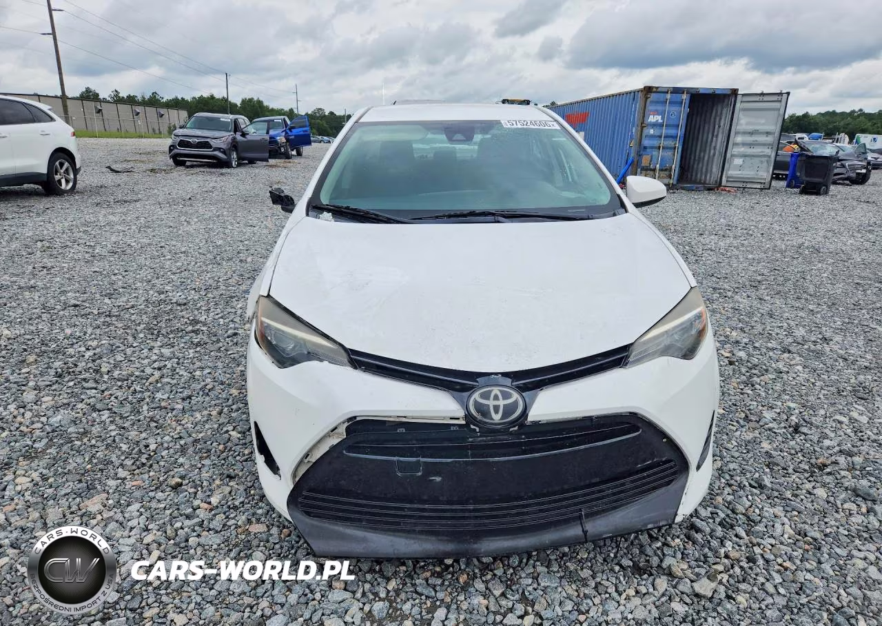 2018 Toyota Corolla Le VIN:5YFBURHE4JP814869 - 5