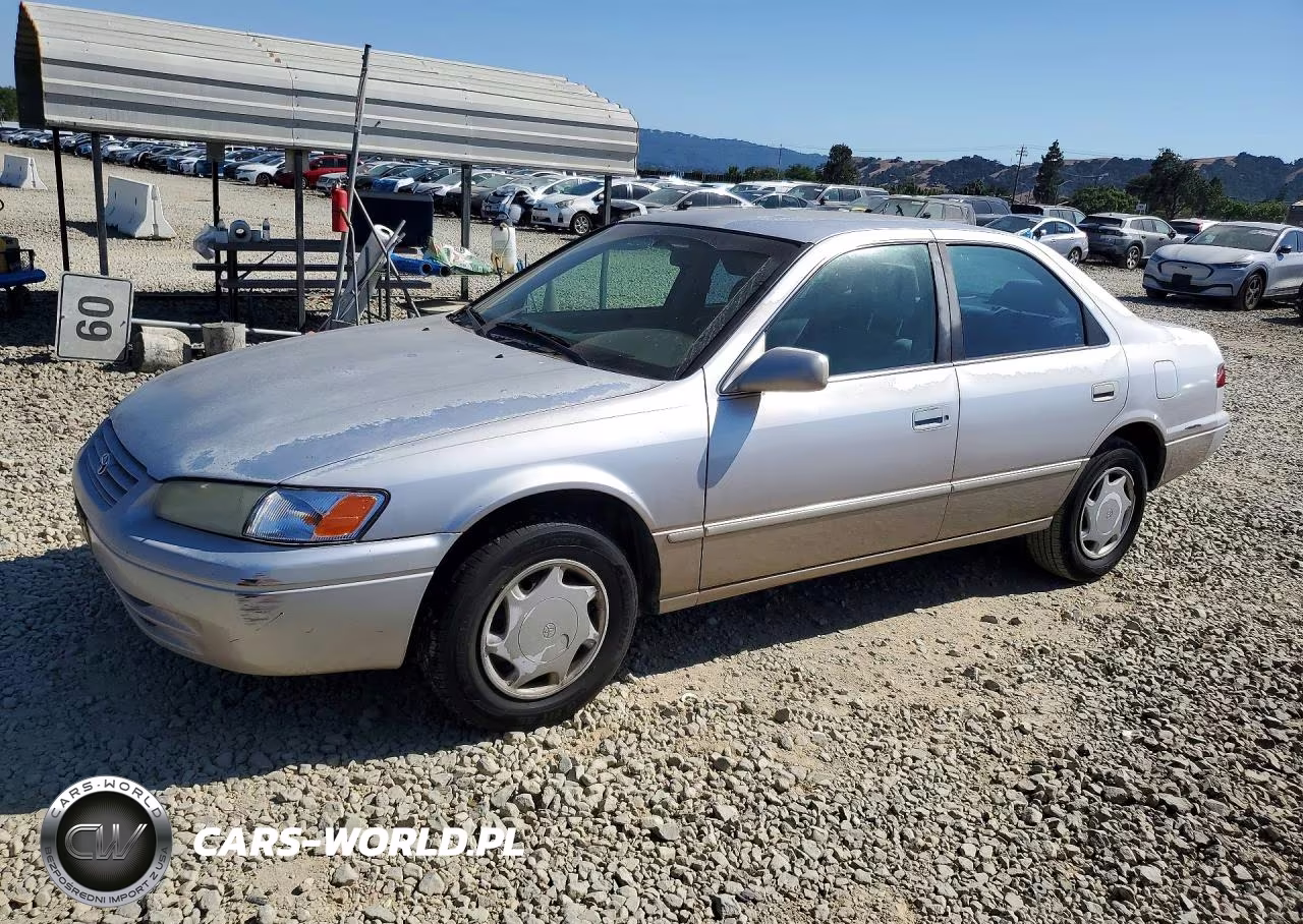 1999 Toyota Camry Ce