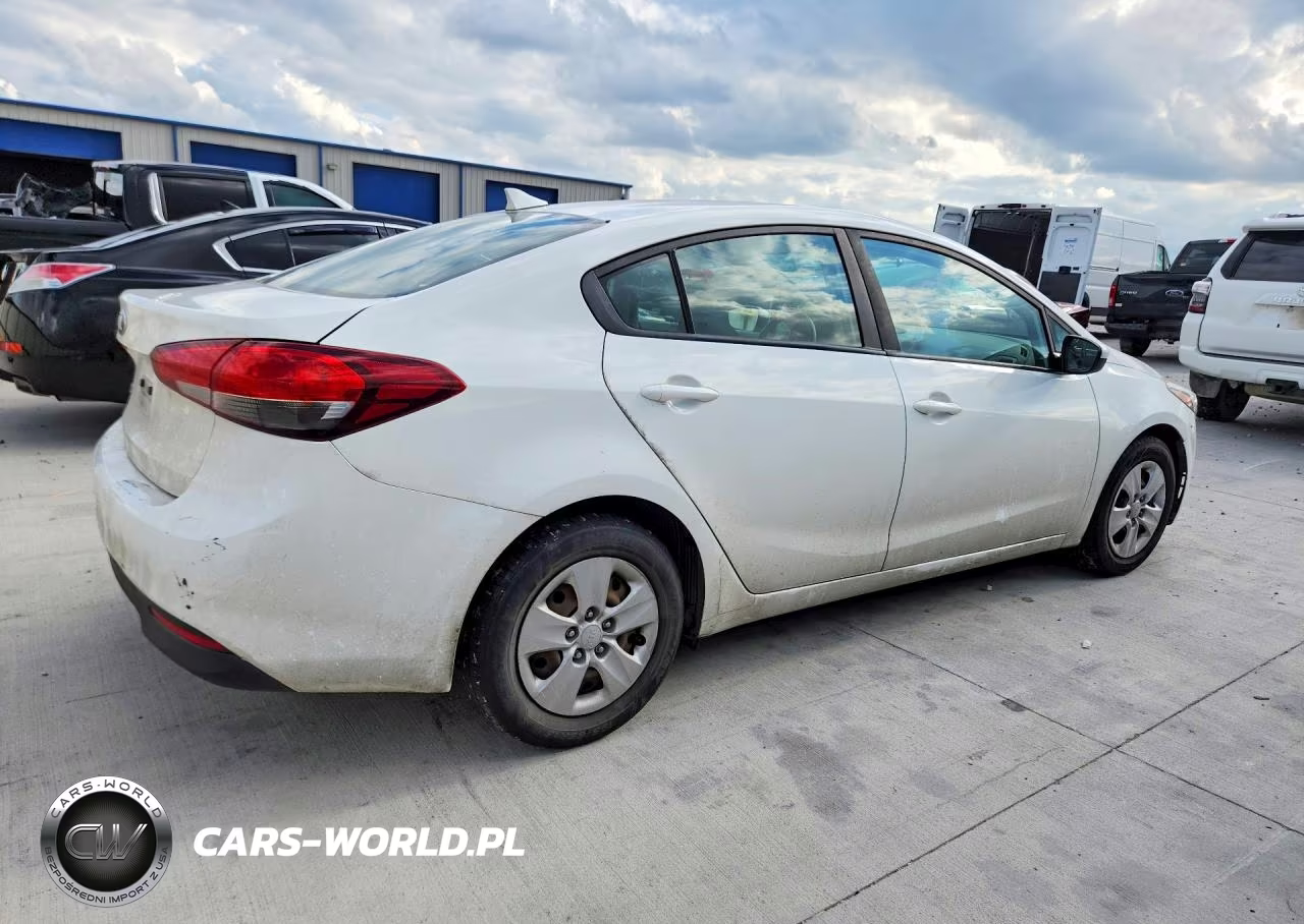 2018 Kia Forte Lx VIN:3KPFK4A76JE193223 - 3