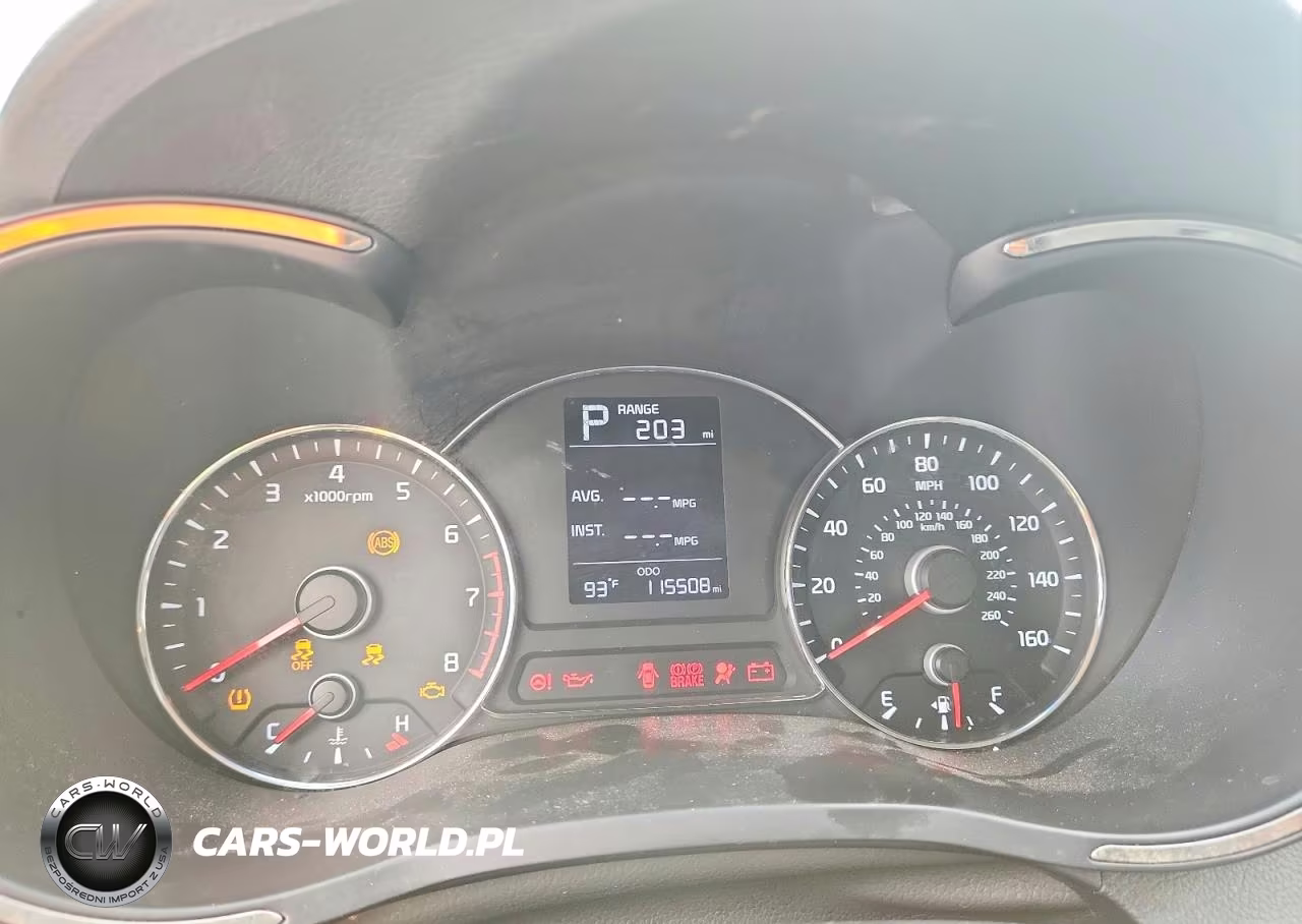2018 Kia Forte Lx VIN:3KPFK4A76JE193223 - 9