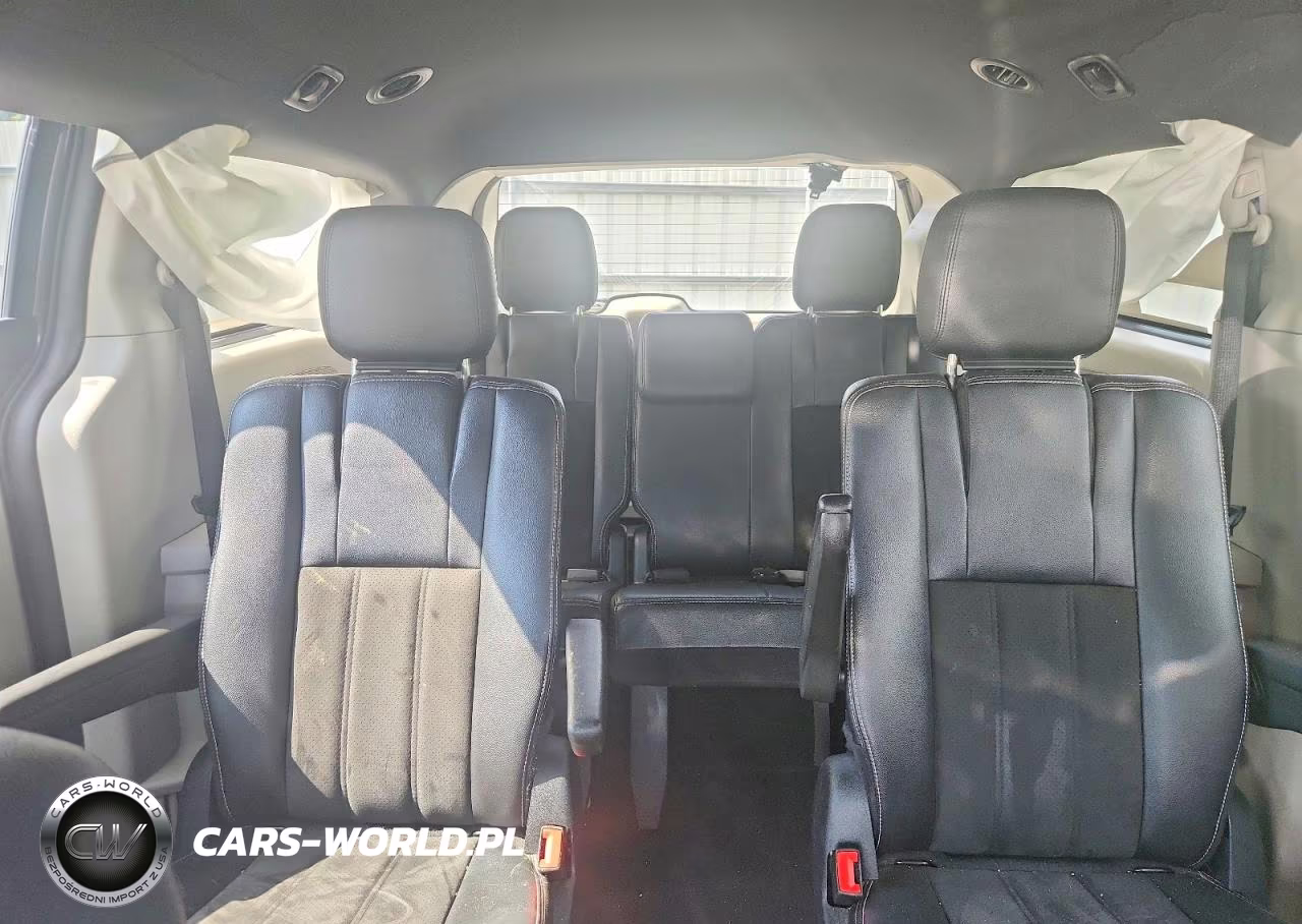 2019 Dodge Grand Caravan Sxt VIN:2C4RDGCG6KR774484 - 10