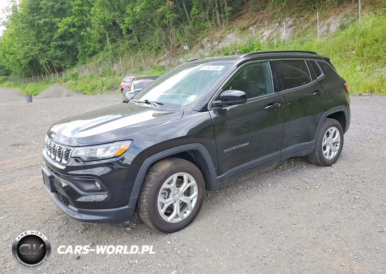 2024 Jeep Compass Latitude – zdjęcie 1 z 13
