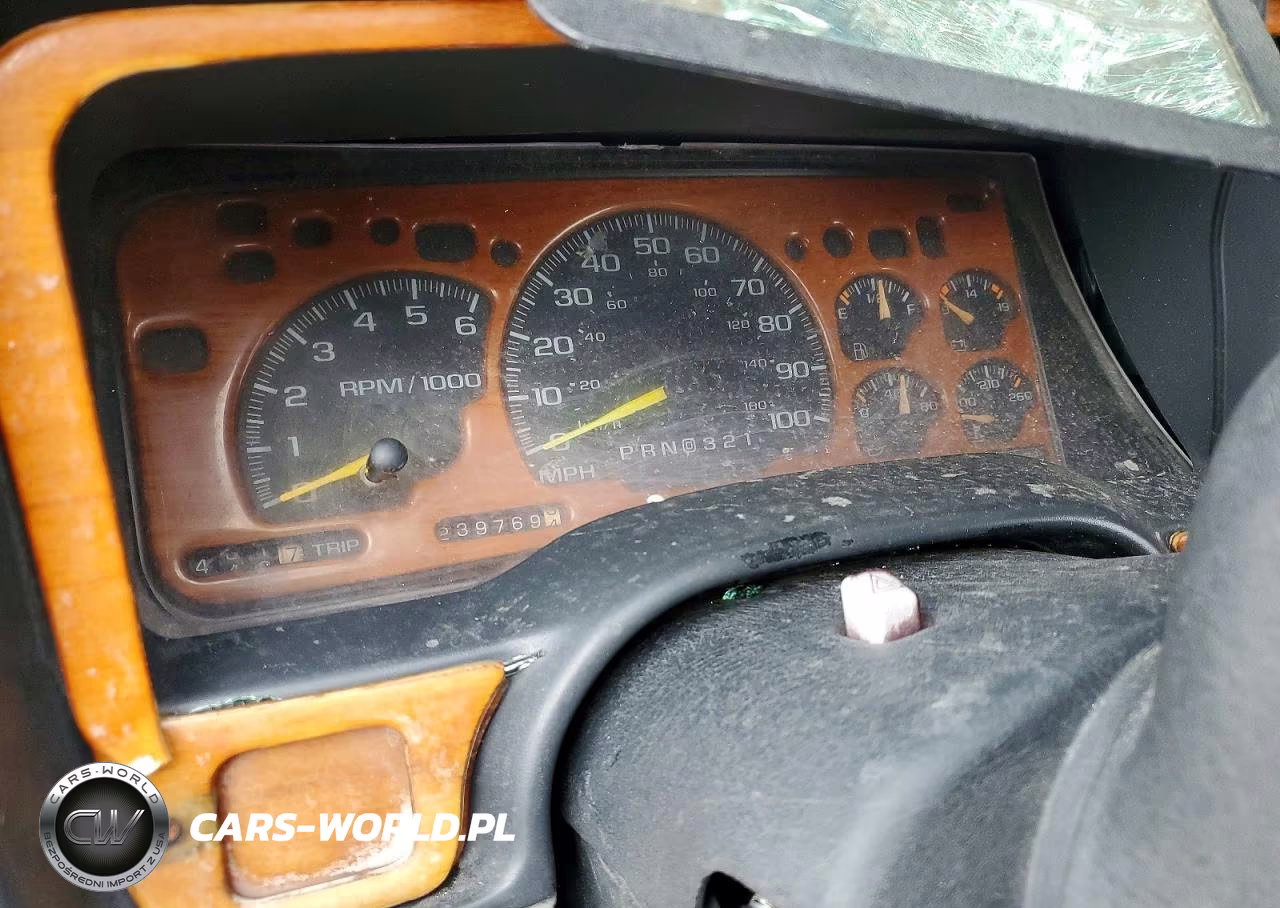 1997 Chevrolet Gmt-400 C1500 VIN:2GCEC19M7V1268502 - 9