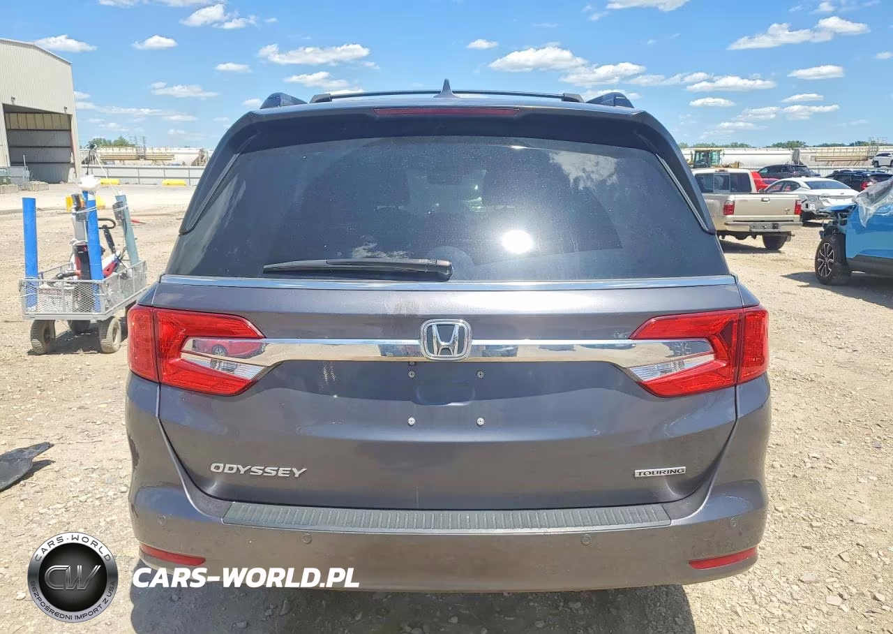 2019 Honda Odyssey Touring VIN:5FNRL6H82KB007581 - 6
