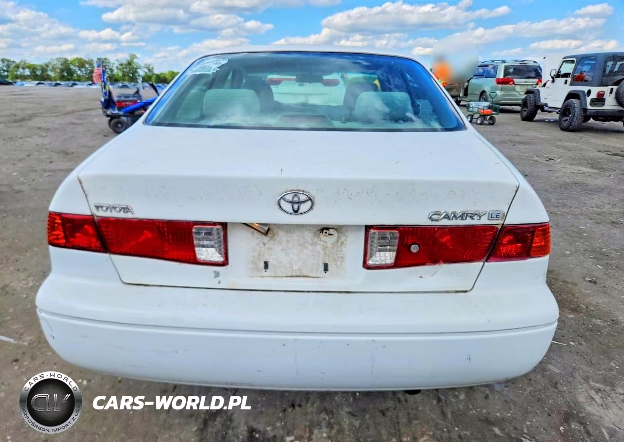2001 Toyota Camry Le VIN:JT2BG28K010601635 - 6