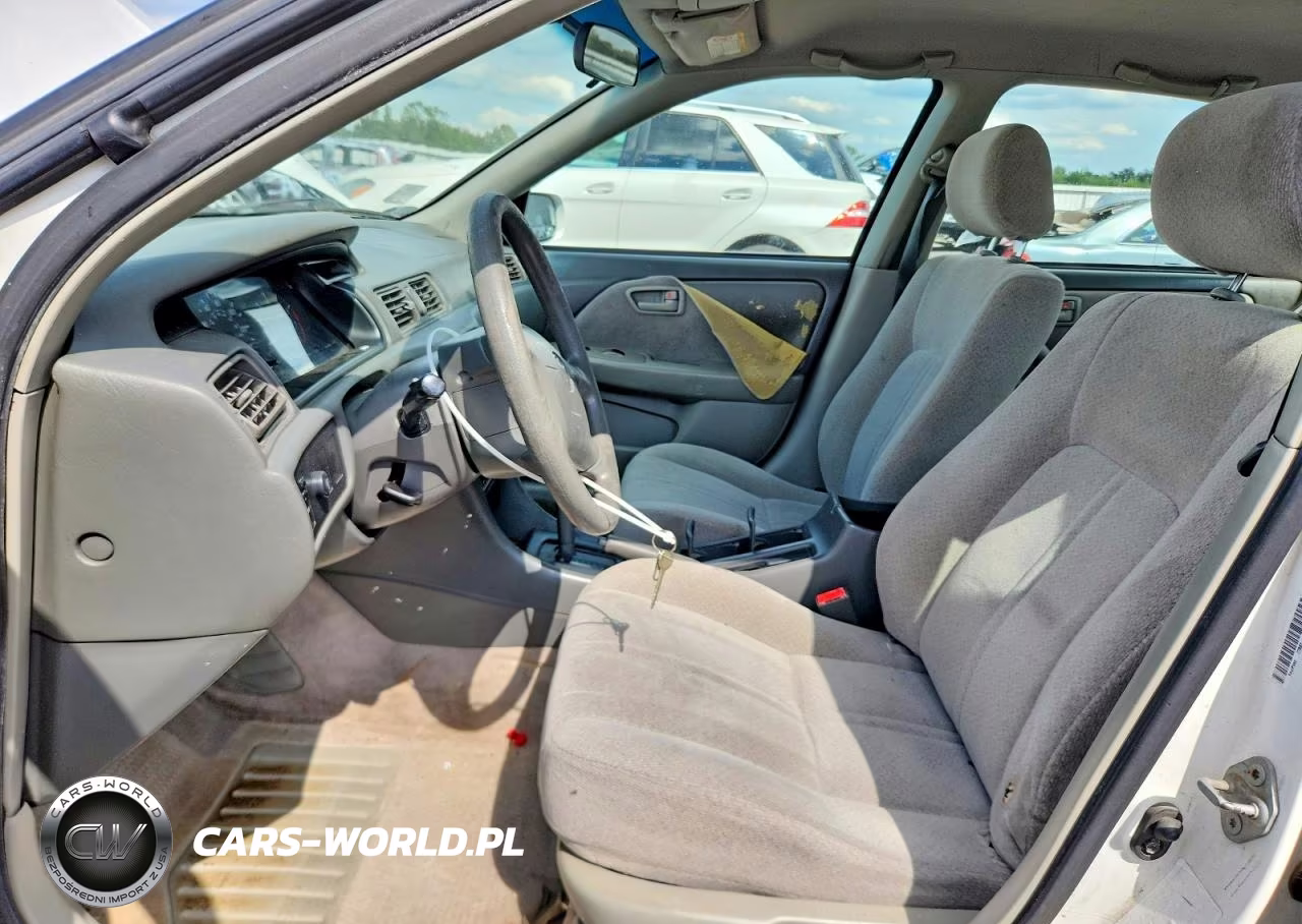 2001 Toyota Camry Le VIN:JT2BG28K010601635 - 7