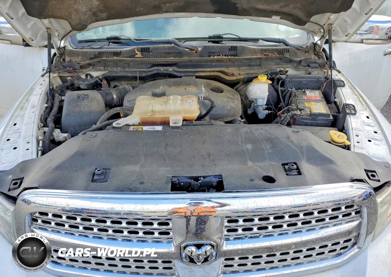 2016 Ram 1500 Laramie VIN:1C6RR7NM8GS100421 - 11