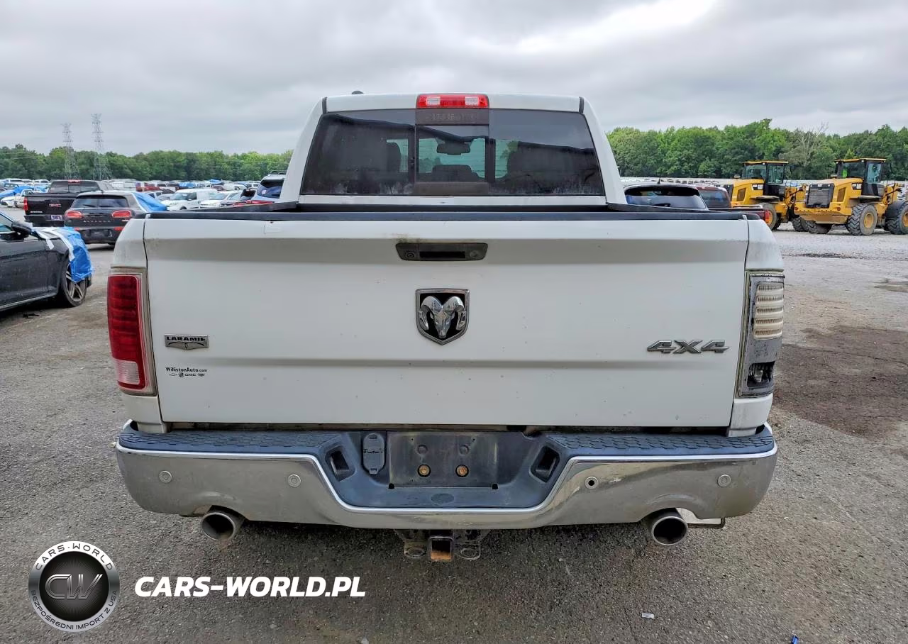 2016 Ram 1500 Laramie VIN:1C6RR7NM8GS100421 - 6