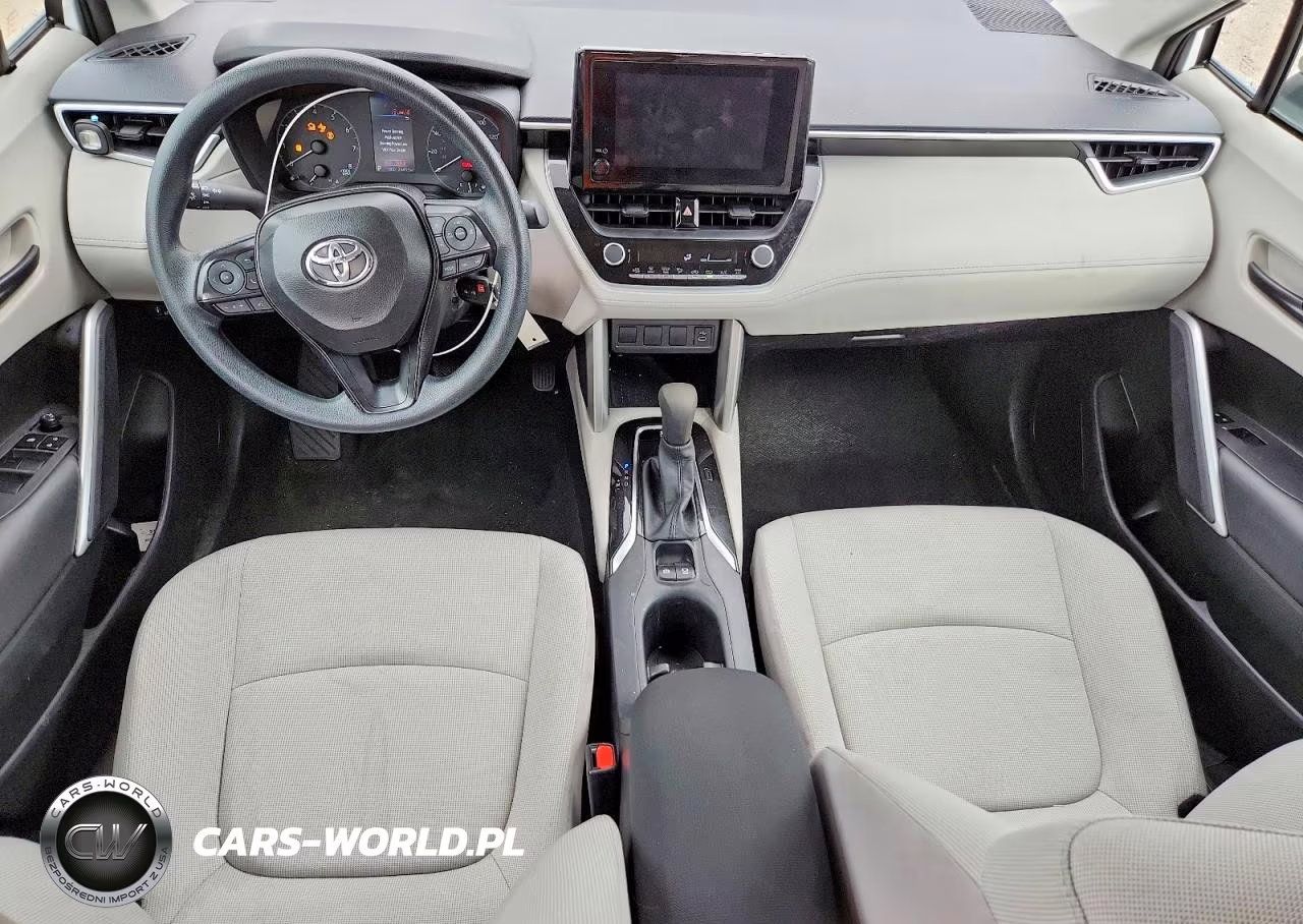 2025 Toyota Corolla Cross L VIN:7MUAAABG9SV121827 - 8