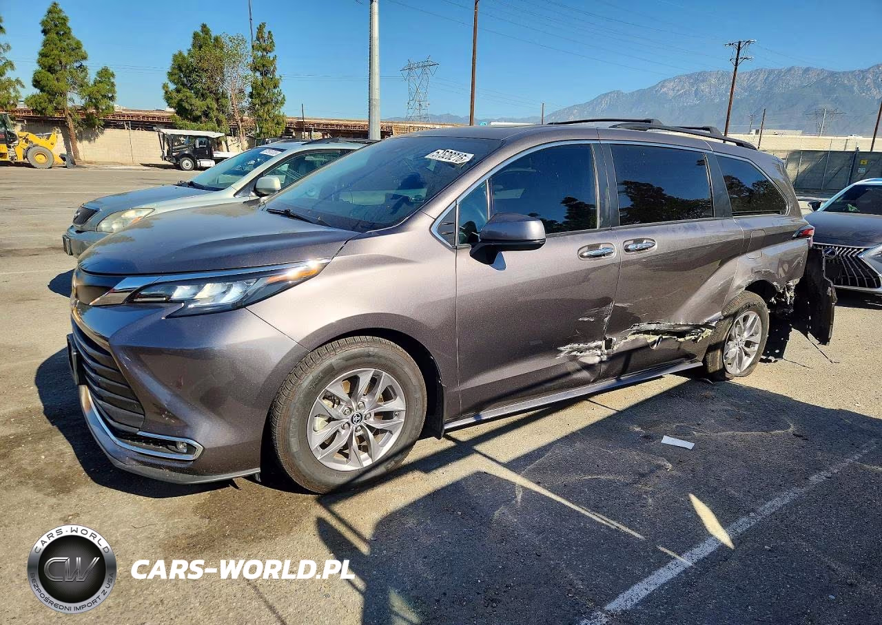 2022 Toyota Sienna Xle – zdjęcie 1 z 13