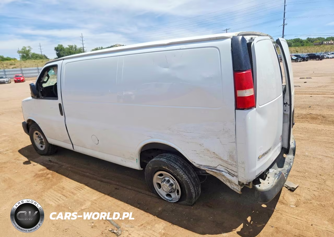 2017 Chevrolet Express G2500 VIN:1GCWGAFF5H1347417 - 2
