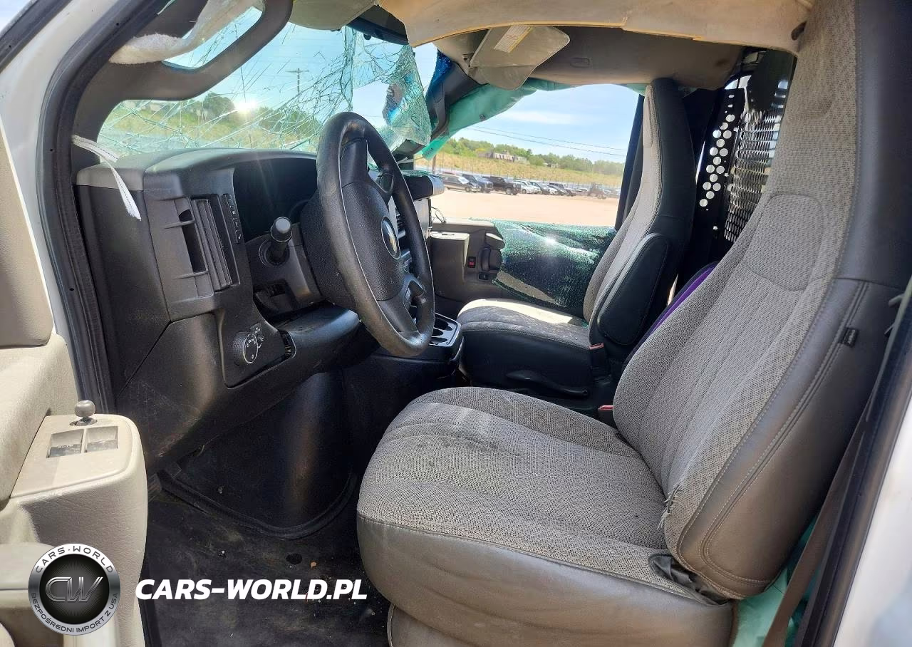 2017 Chevrolet Express G2500 VIN:1GCWGAFF5H1347417 - 7
