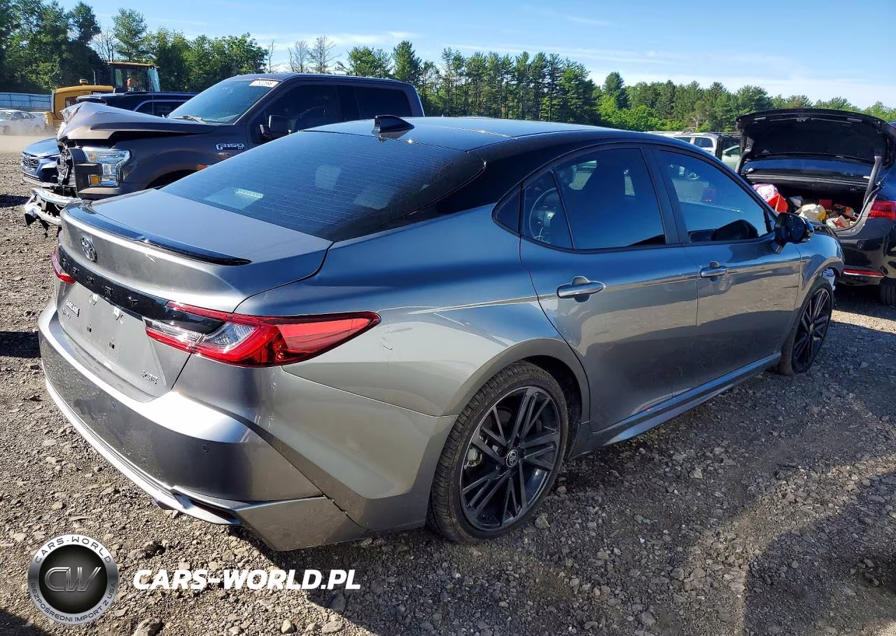 2026 Toyota Camry Xse VIN:4T1DAACK5TU294313 - 3