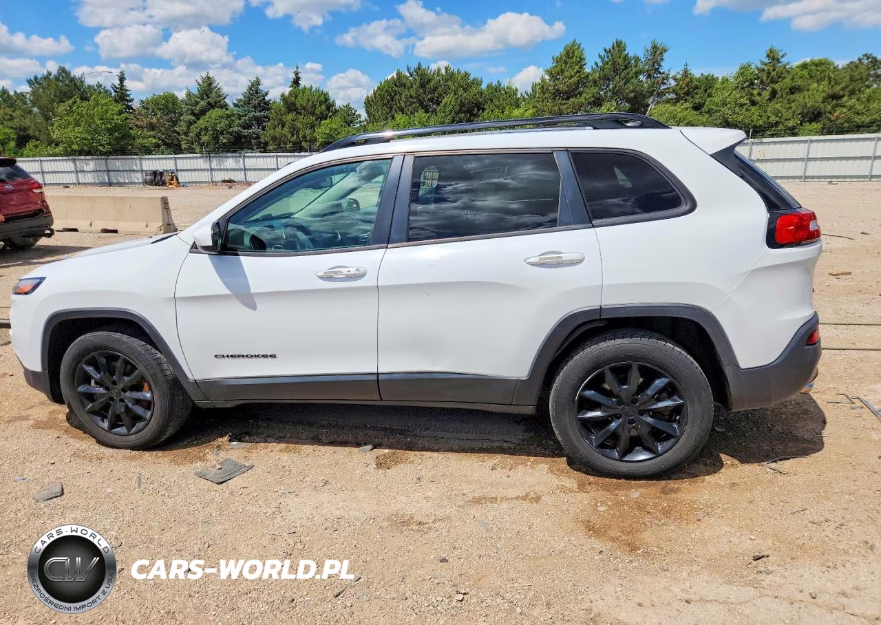 2014 Jeep Cherokee Latitude VIN:1C4PJMCS4EW296113 - 2