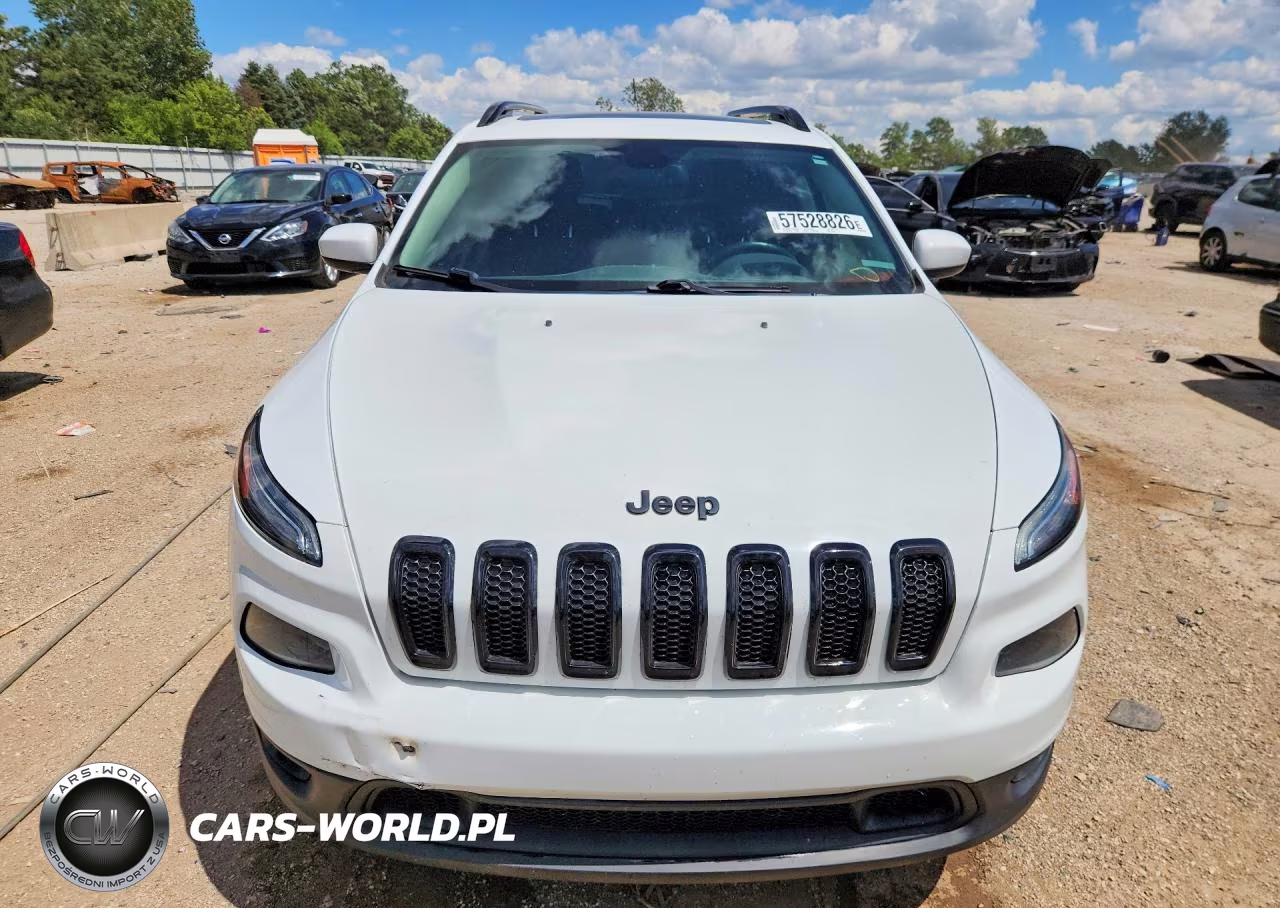 2014 Jeep Cherokee Latitude VIN:1C4PJMCS4EW296113 - 5