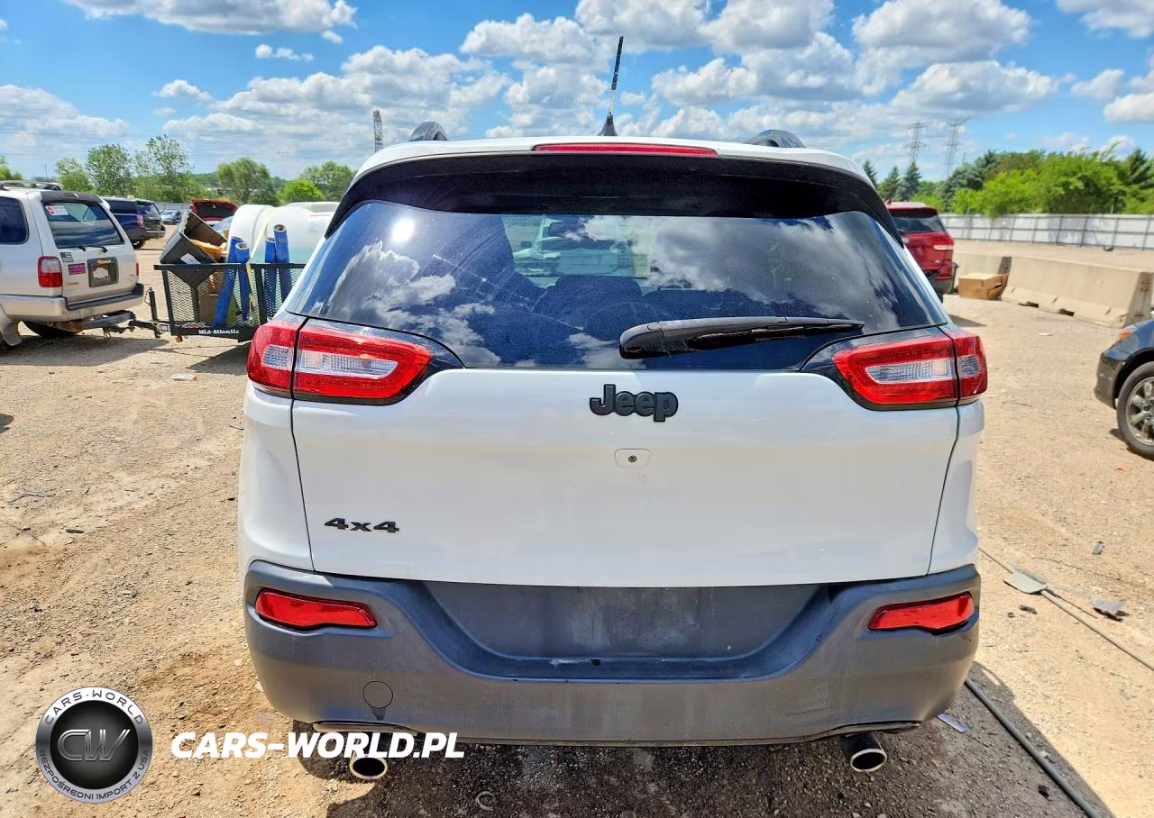 2014 Jeep Cherokee Latitude VIN:1C4PJMCS4EW296113 - 6