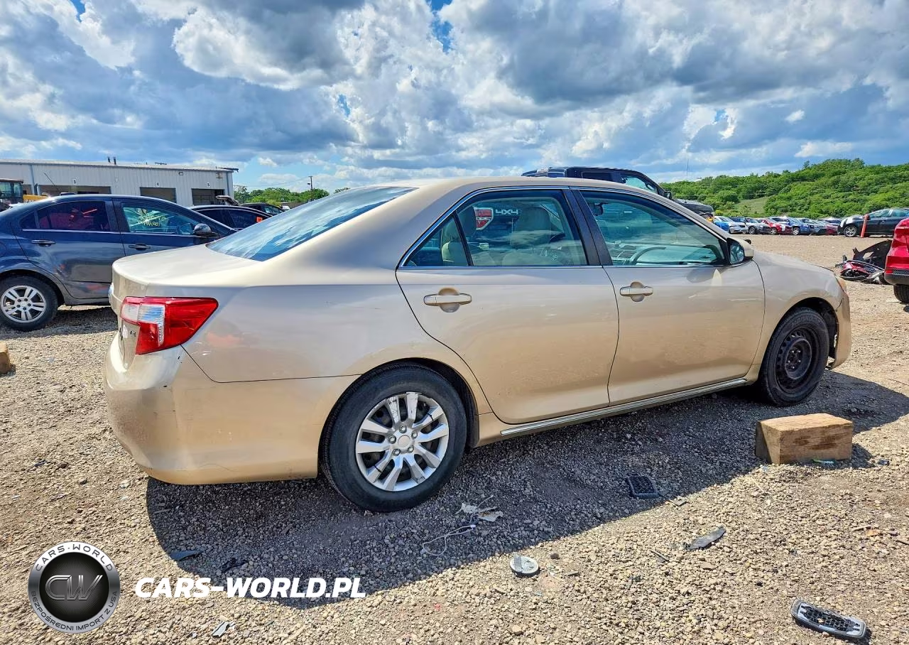 2012 Toyota Camry Le VIN:4T4BF1FK7CR178699 - 3
