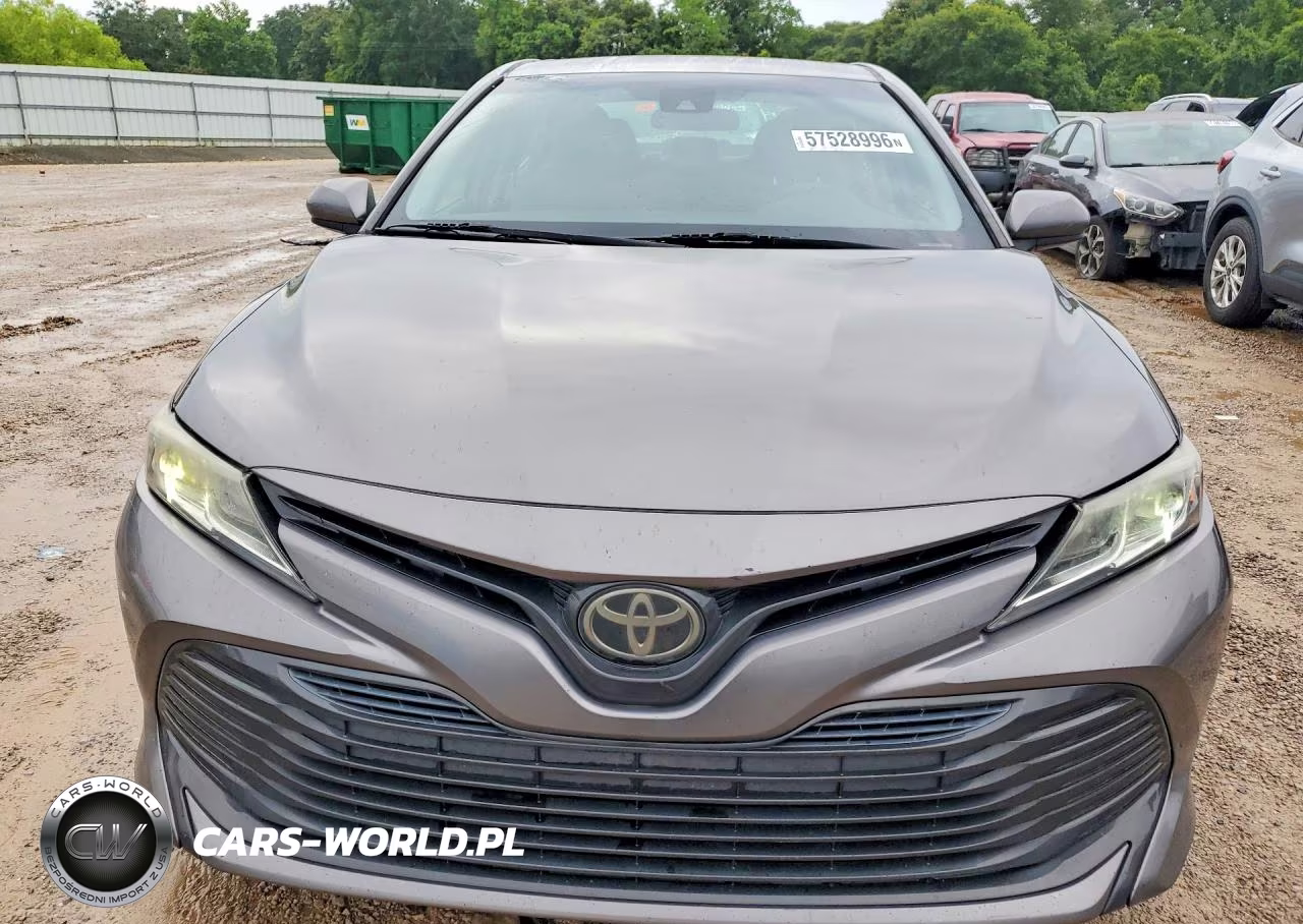 2018 Toyota Camry Le VIN:4T1B11HK0JU539547 - 5