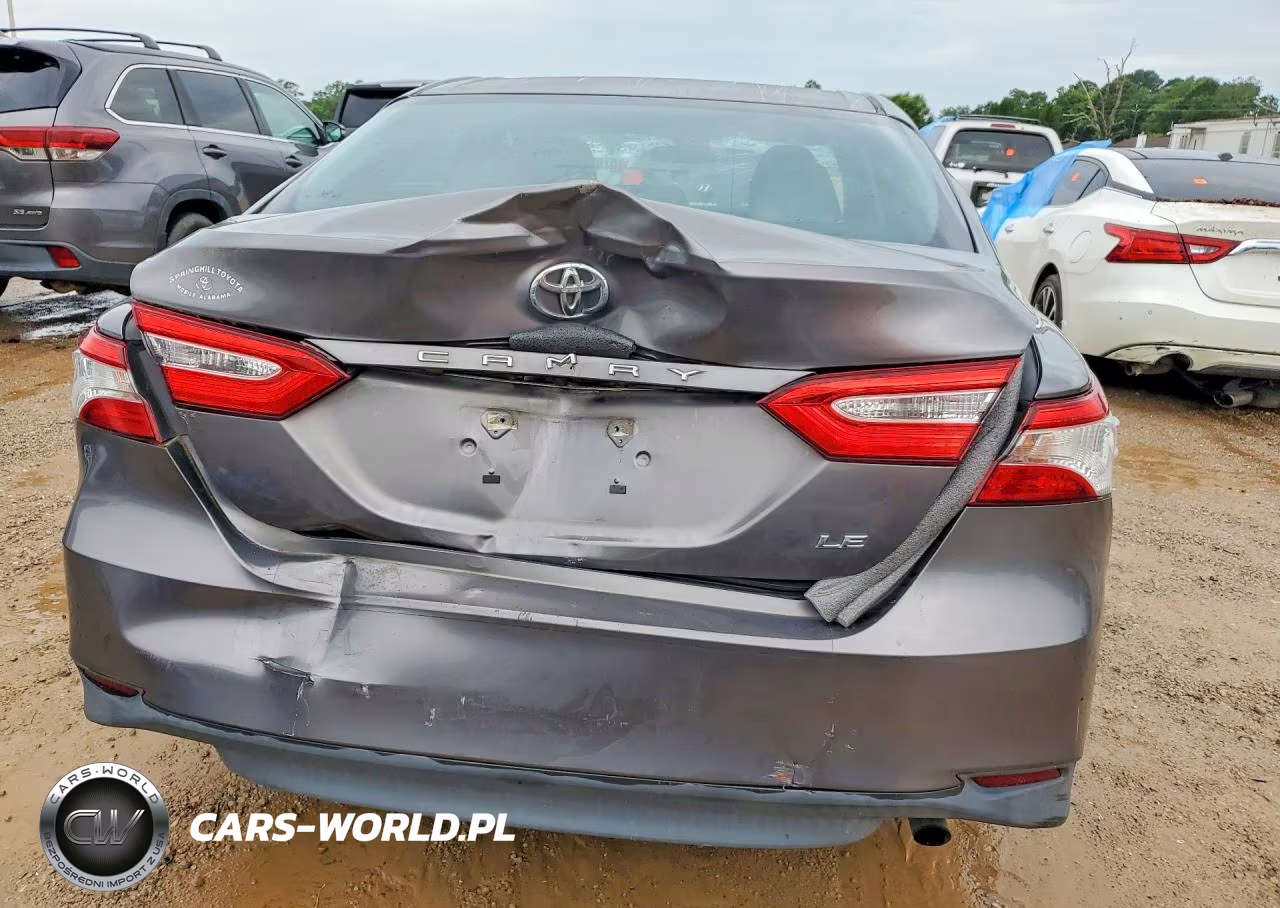 2018 Toyota Camry Le VIN:4T1B11HK0JU539547 - 6