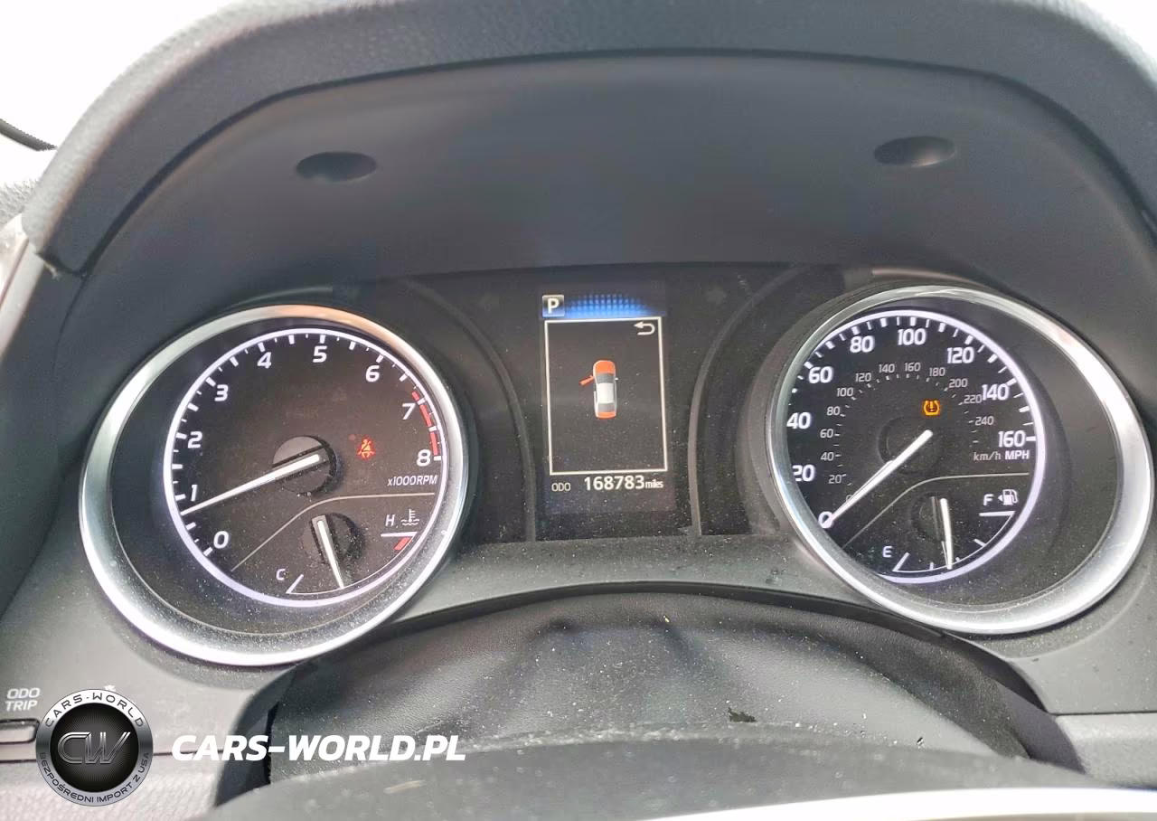 2018 Toyota Camry Le VIN:4T1B11HK0JU539547 - 9