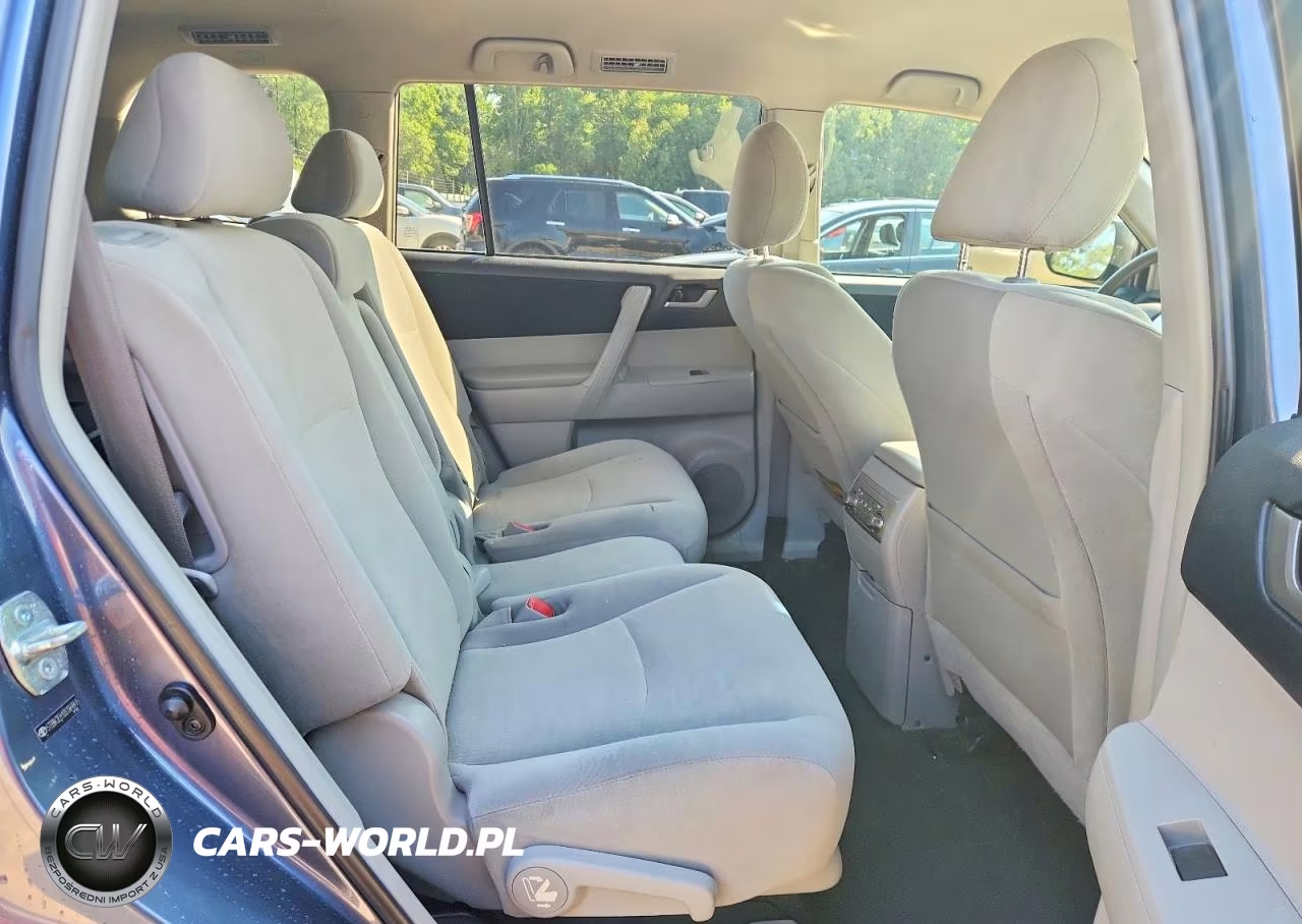2013 Toyota Highlander Plus VIN:5TDBK3EH1DS184841 - 11