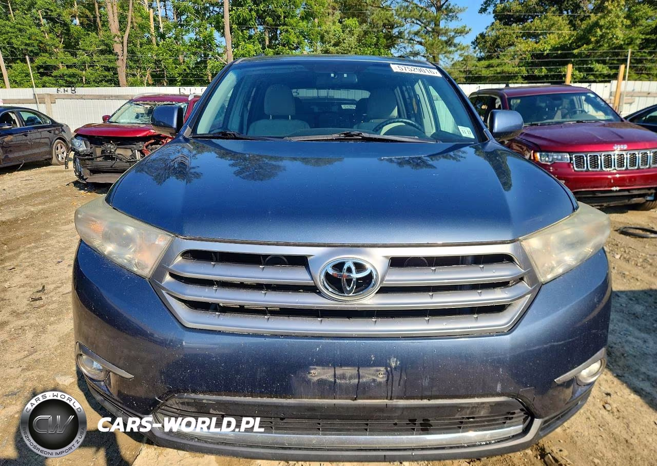 2013 Toyota Highlander Plus VIN:5TDBK3EH1DS184841 - 5