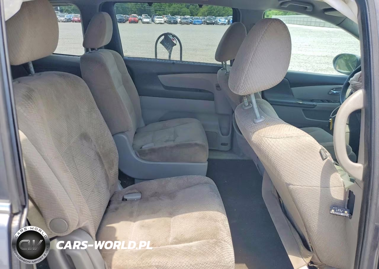 2016 Honda Odyssey Se VIN:5FNRL5H32GB149189 - 11
