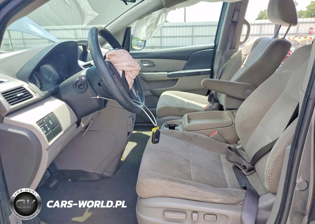 2016 Honda Odyssey Se VIN:5FNRL5H32GB149189 - 7