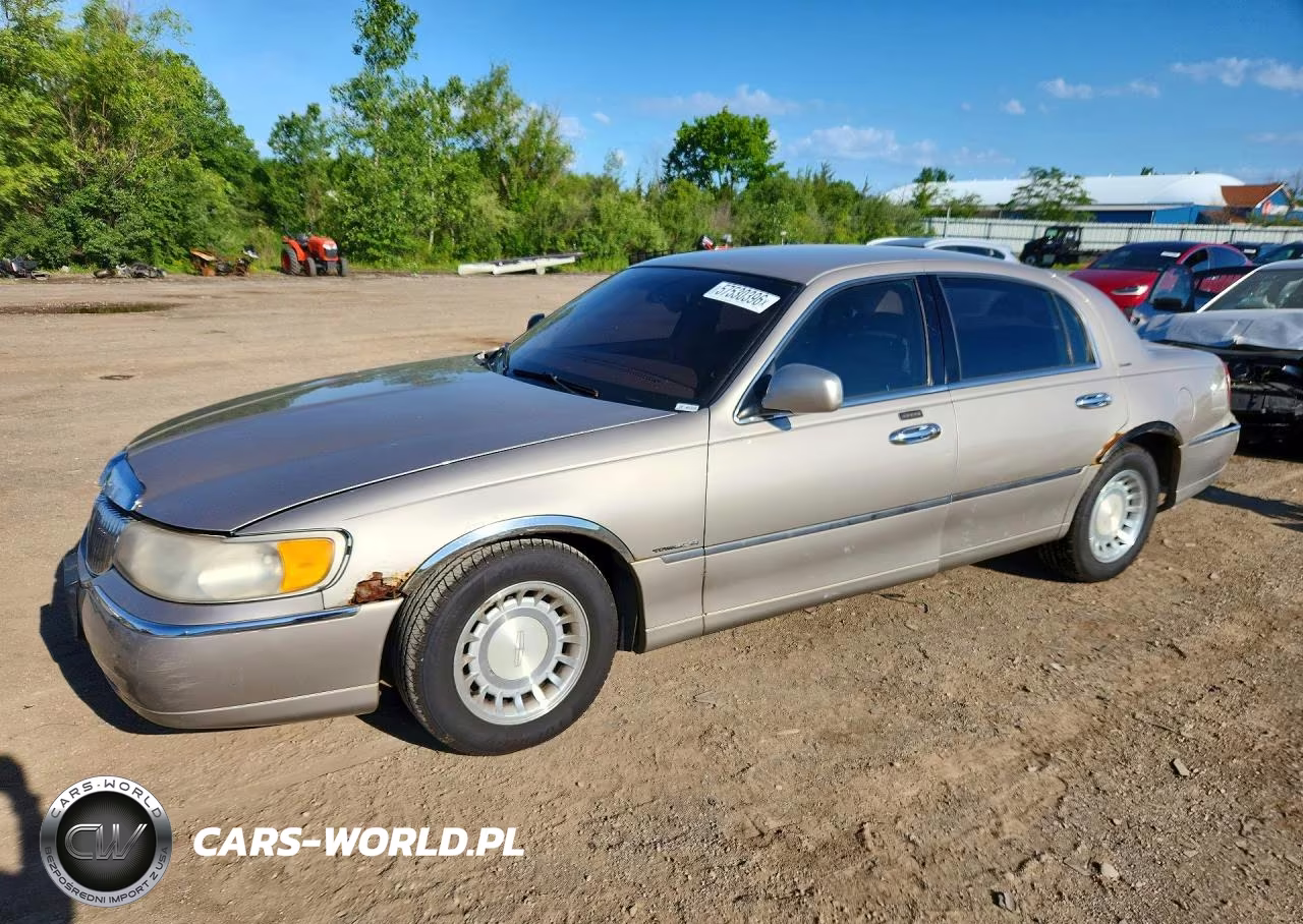 2001 Lincoln Town Car Executive – zdjęcie 1 z 12