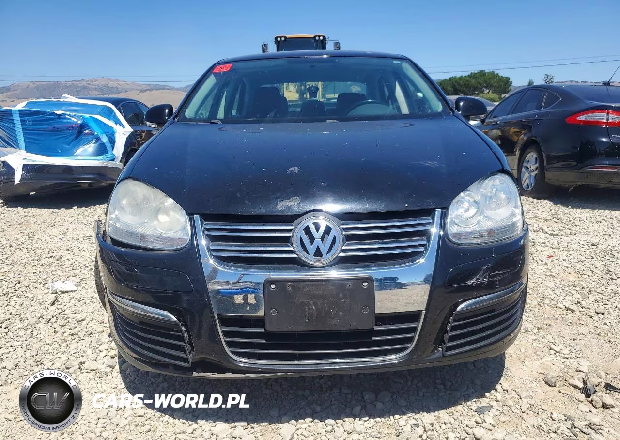2010 Volkswagen Jetta Limited VIN:3VWAZ7AJ8AM105293 - 5