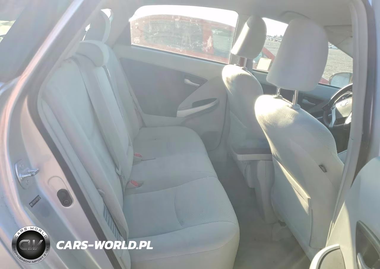 2011 Toyota Prius Two VIN:JTDKN3DU1B0250956 - 10