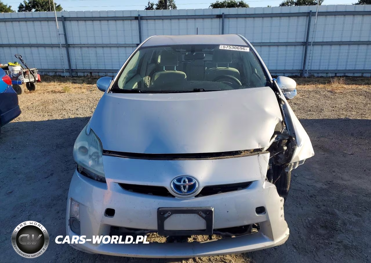 2011 Toyota Prius Two VIN:JTDKN3DU1B0250956 - 5