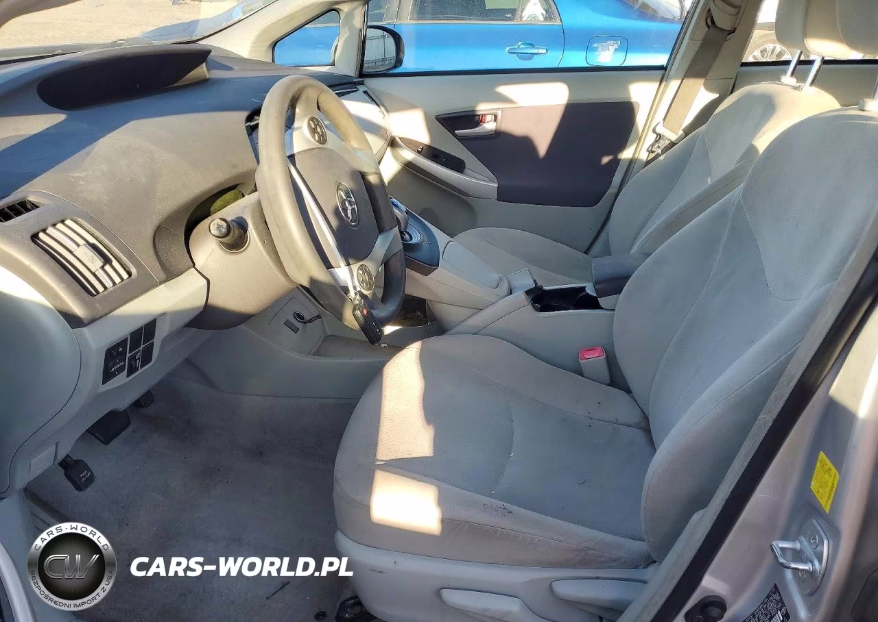 2011 Toyota Prius Two VIN:JTDKN3DU1B0250956 - 7