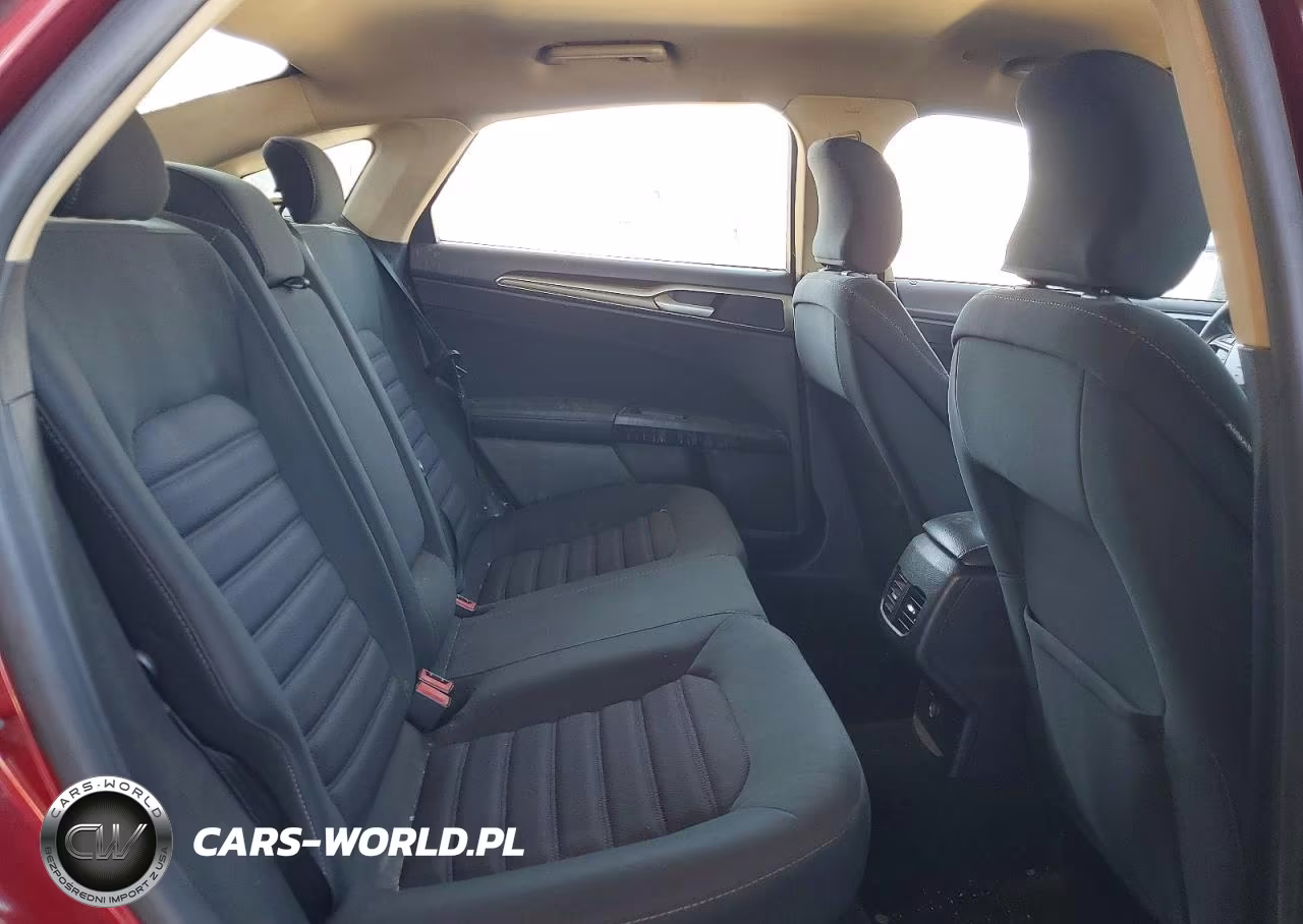 2018 Ford Fusion Se Hybrid VIN:3FA6P0LUXJR198341 - 10