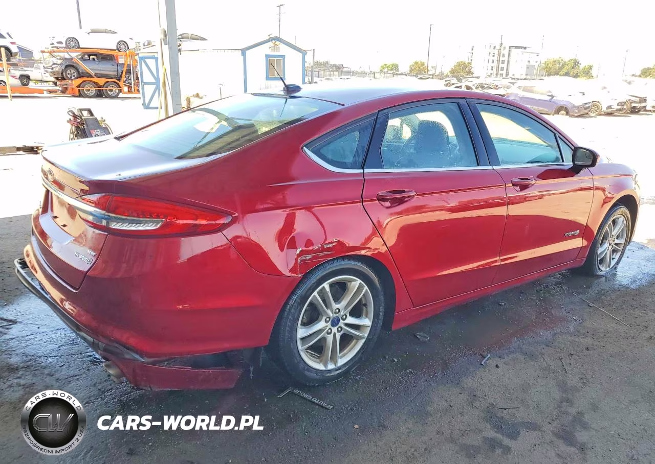 2018 Ford Fusion Se Hybrid VIN:3FA6P0LUXJR198341 - 3
