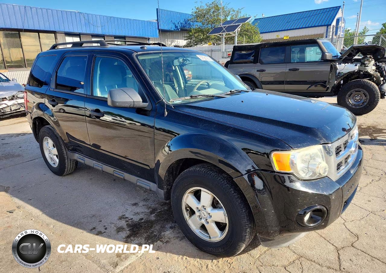 2010 Ford Escape Xlt VIN:1FMCU0D70AKA54750 - 4