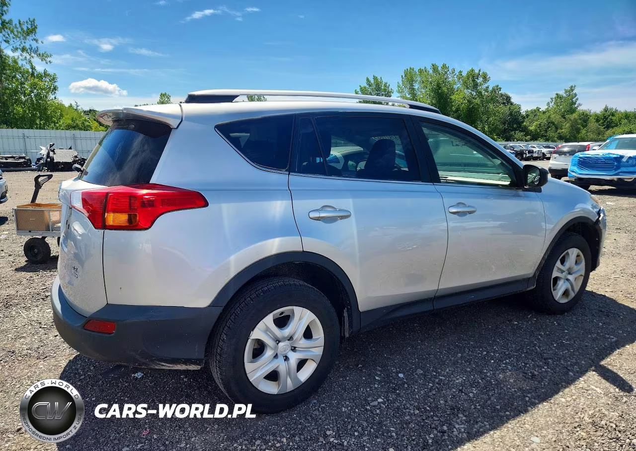 2015 Toyota Rav4 Le VIN:JTMBFREV4FD169004 - 3