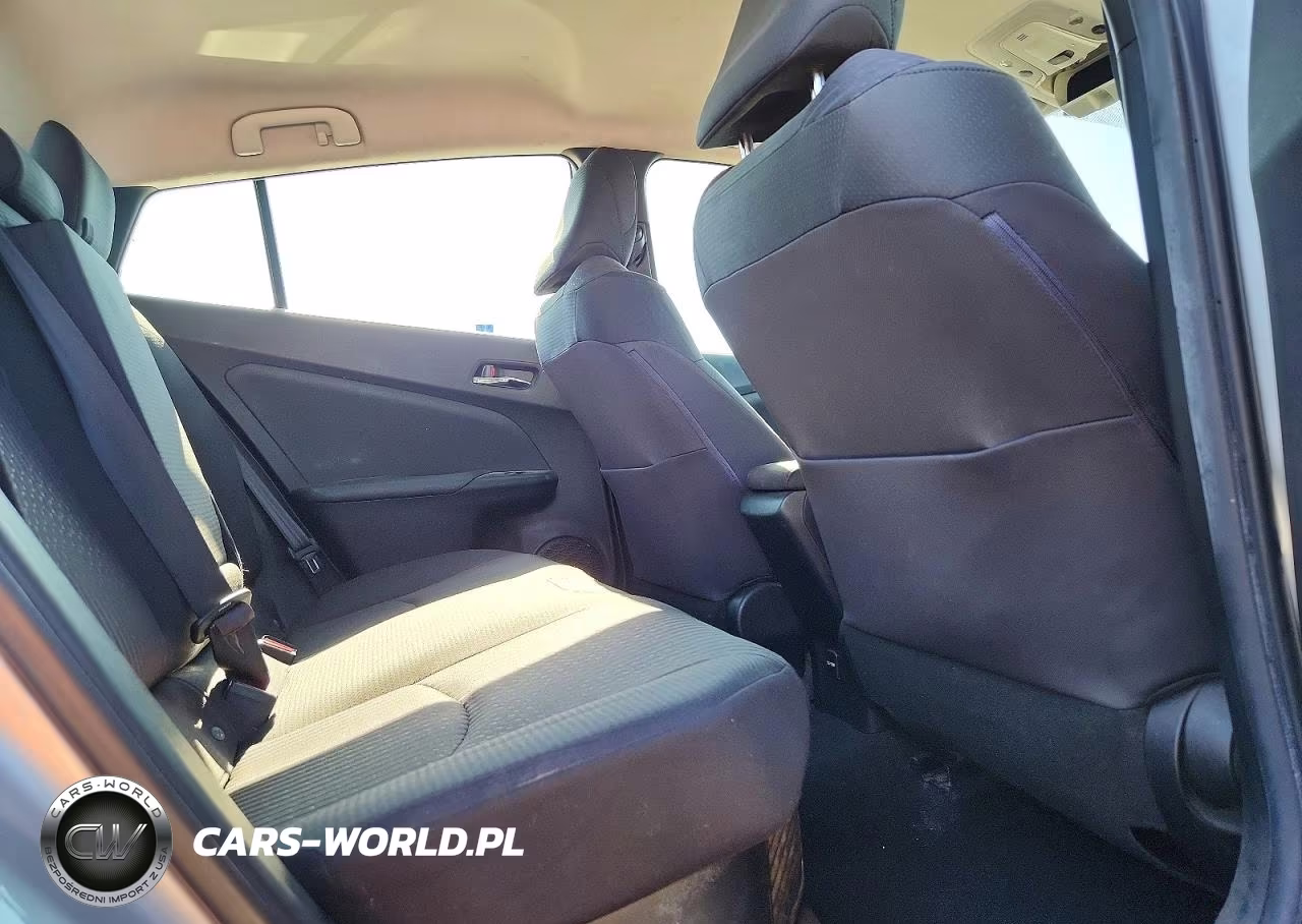 2016 Toyota Prius Two VIN:JTDKBRFU0G3019643 - 10