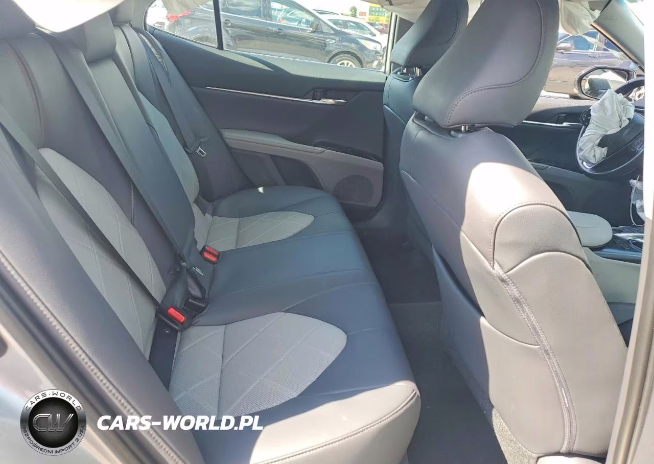 2019 Toyota Camry Xle VIN:4T1B11HK6KU820107 - 10